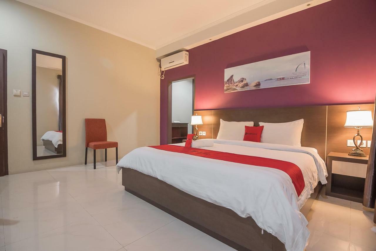 Reddoorz Plus @ Tanjung Pandan Belitung 2 Extérieur photo