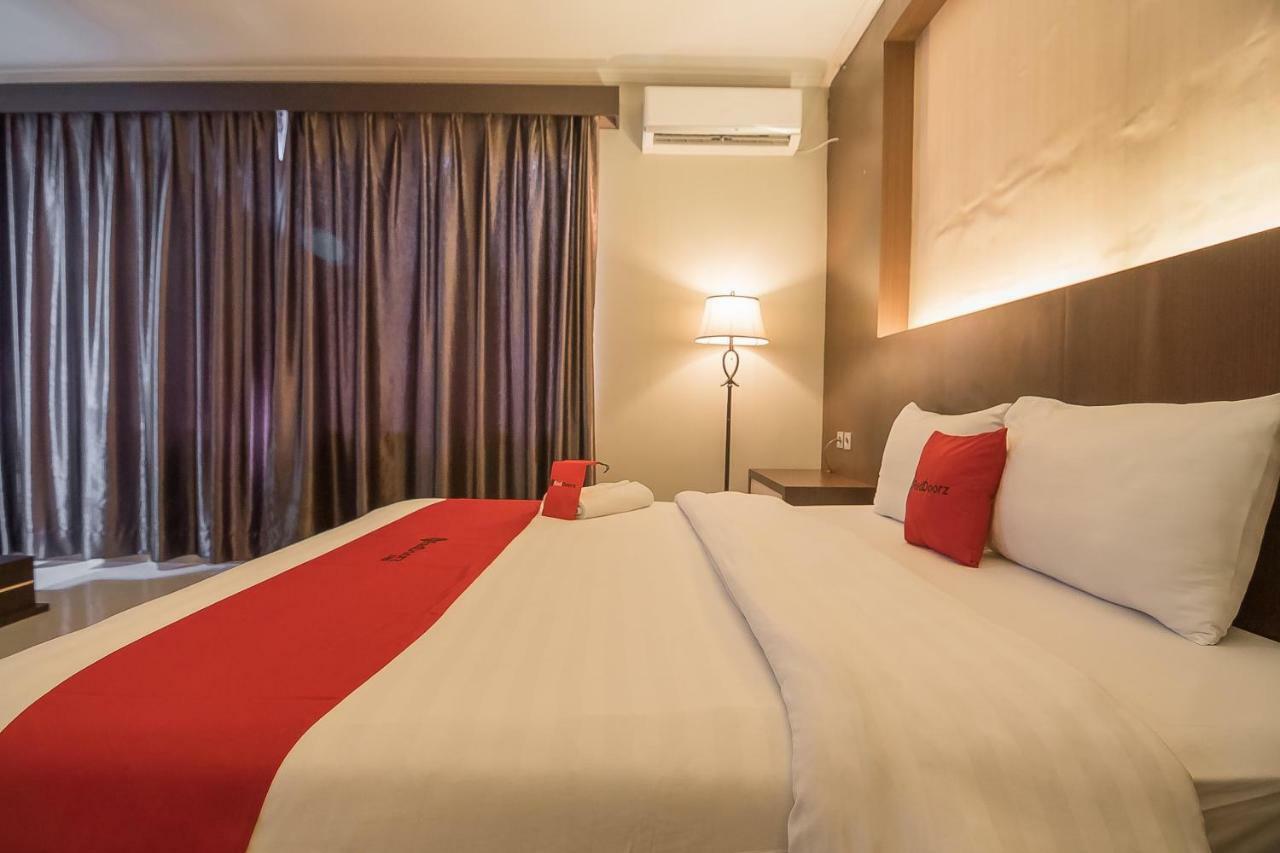 Reddoorz Plus @ Tanjung Pandan Belitung 2 Extérieur photo