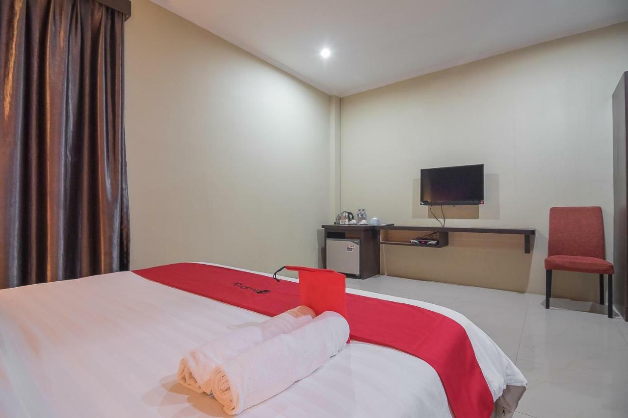 Reddoorz Plus @ Tanjung Pandan Belitung 2 Extérieur photo