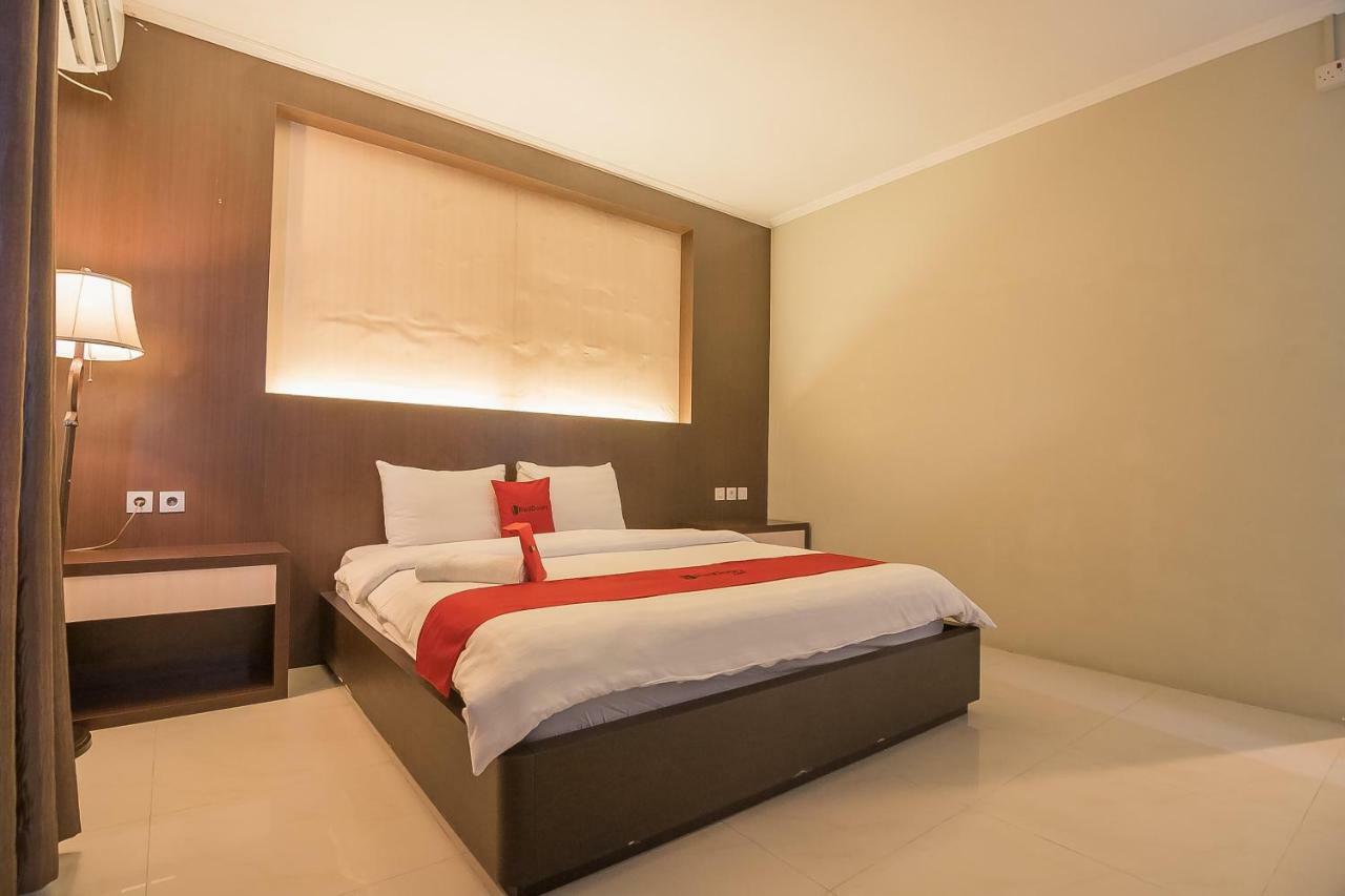 Reddoorz Plus @ Tanjung Pandan Belitung 2 Extérieur photo